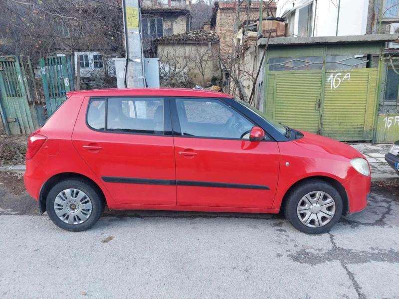 Skoda Fabia, снимка 2 - Автомобили и джипове - 48436958