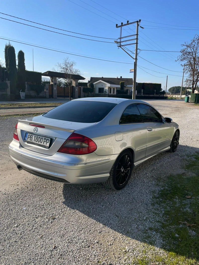 Mercedes-Benz CLK 320, снимка 4 - Автомобили и джипове - 48590921