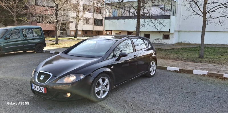 Seat Leon БЕНЗИН , снимка 1 - Автомобили и джипове - 49008322