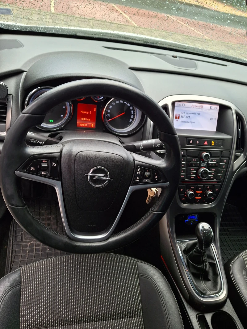 Opel Astra 1.7 cdti, снимка 5 - Автомобили и джипове - 52346934