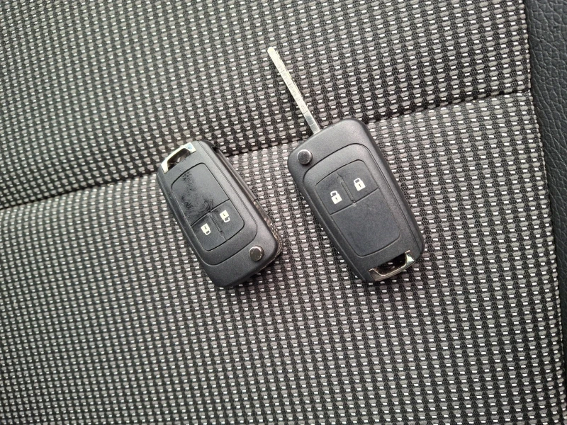 Opel Astra 1.7 cdti, снимка 7 - Автомобили и джипове - 52346934