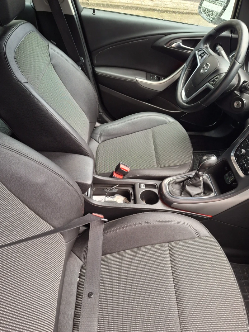 Opel Astra 1.7 cdti, снимка 6 - Автомобили и джипове - 52346934