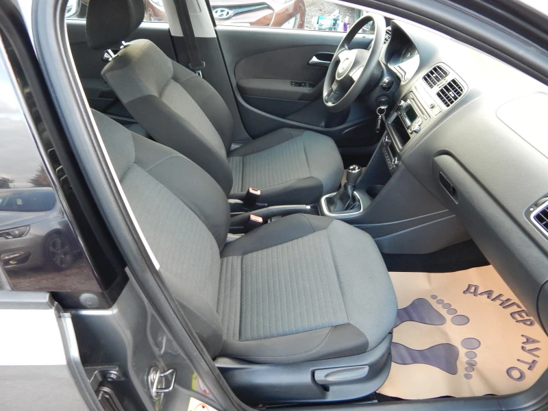 VW Polo 1.4i* КАТО НОВА* , снимка 16 - Автомобили и джипове - 52281079