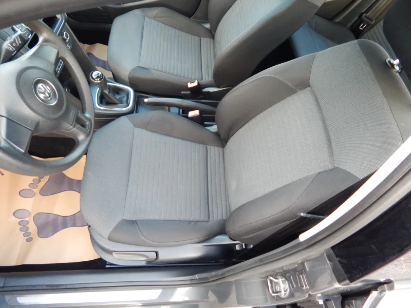 VW Polo 1.4i* КАТО НОВА* , снимка 13 - Автомобили и джипове - 52281079