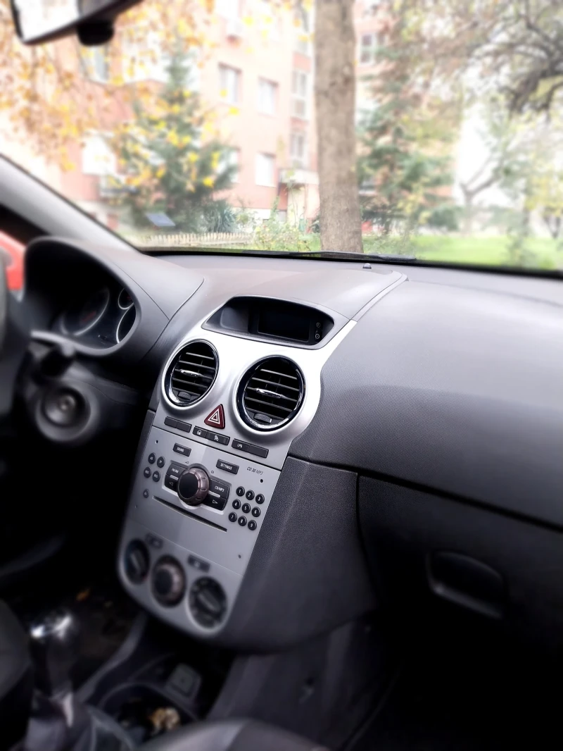 Opel Corsa, снимка 5 - Автомобили и джипове - 52540075