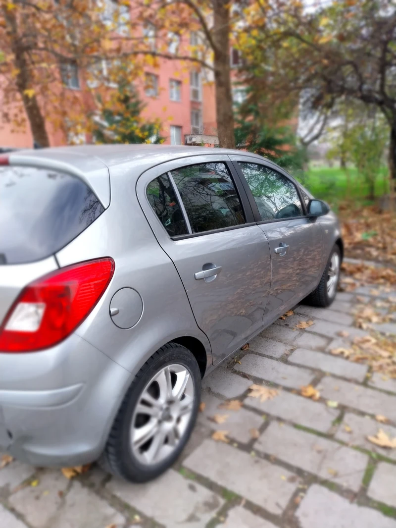 Opel Corsa, снимка 10 - Автомобили и джипове - 52540075