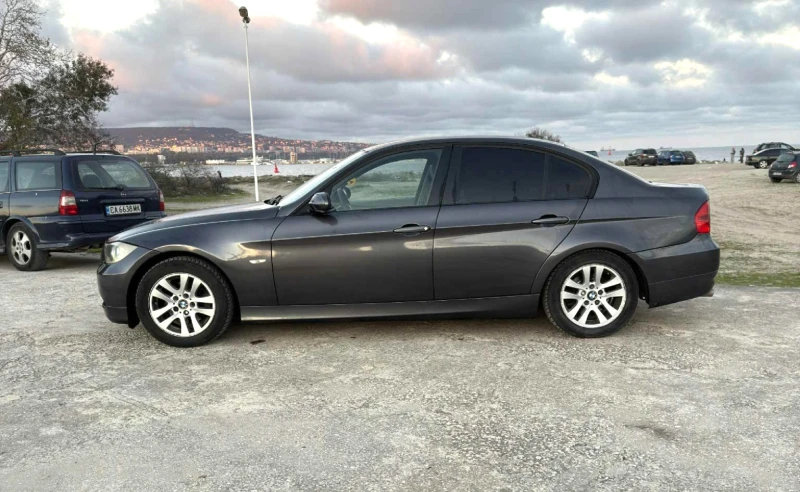 BMW 320, снимка 7 - Автомобили и джипове - 52589978