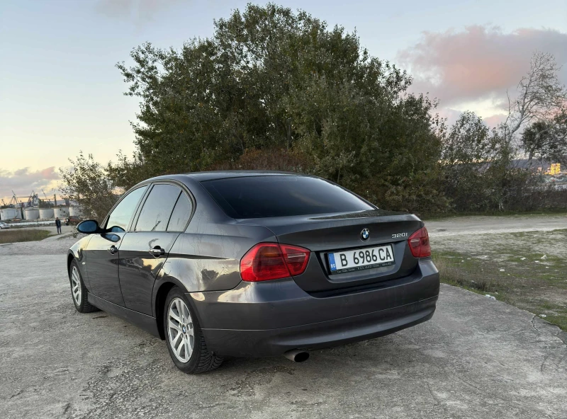 BMW 320, снимка 4 - Автомобили и джипове - 52589978