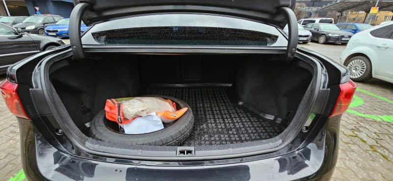 Toyota Avensis, снимка 12 - Автомобили и джипове - 53010640