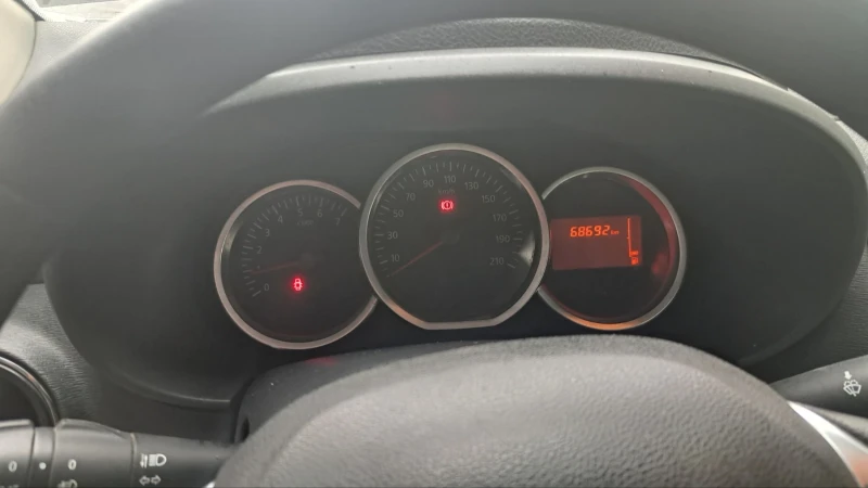 Dacia Dokker, снимка 16 - Автомобили и джипове - 53425509