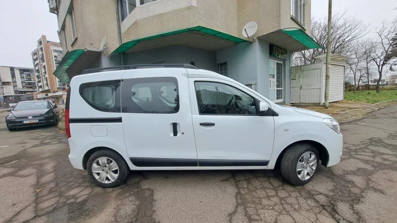 Dacia Dokker, снимка 5 - Автомобили и джипове - 53425509