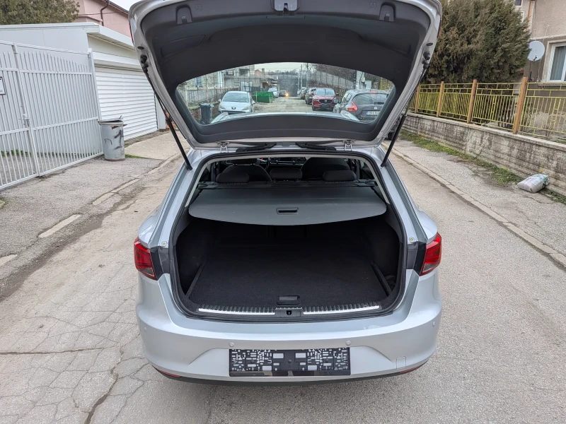 Seat Leon * 1.4TGI* ST* LED* MATRIX* 6СКОРОСТИ* FULL OPTIONA, снимка 9 - Автомобили и джипове - 53480206