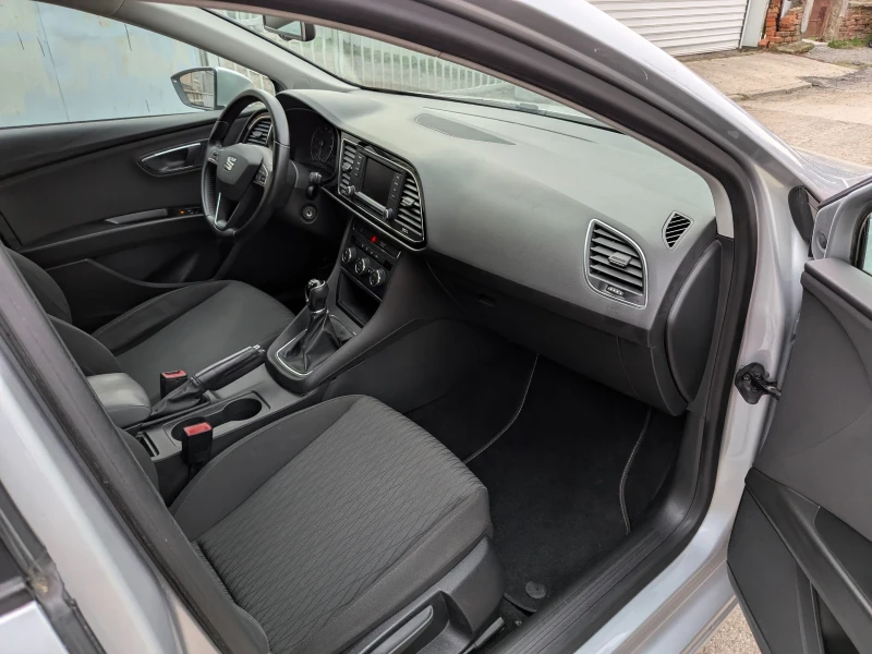 Seat Leon * 1.4TGI* ST* LED* MATRIX* 6СКОРОСТИ* FULL OPTIONA, снимка 11 - Автомобили и джипове - 53480206