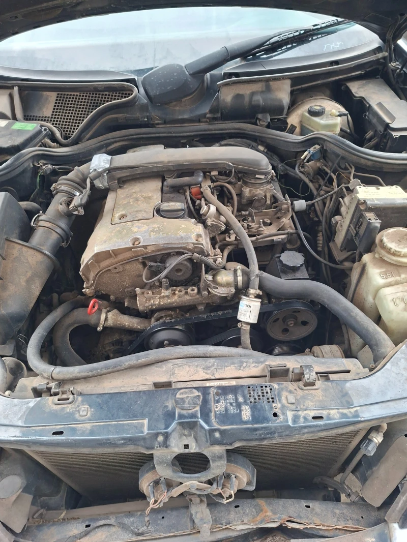 Mercedes-Benz E 200, снимка 6 - Автомобили и джипове - 53568608