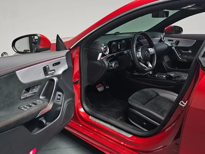 Mercedes-Benz CLA 250 4MATIC, снимка 9 - Автомобили и джипове - 55924828