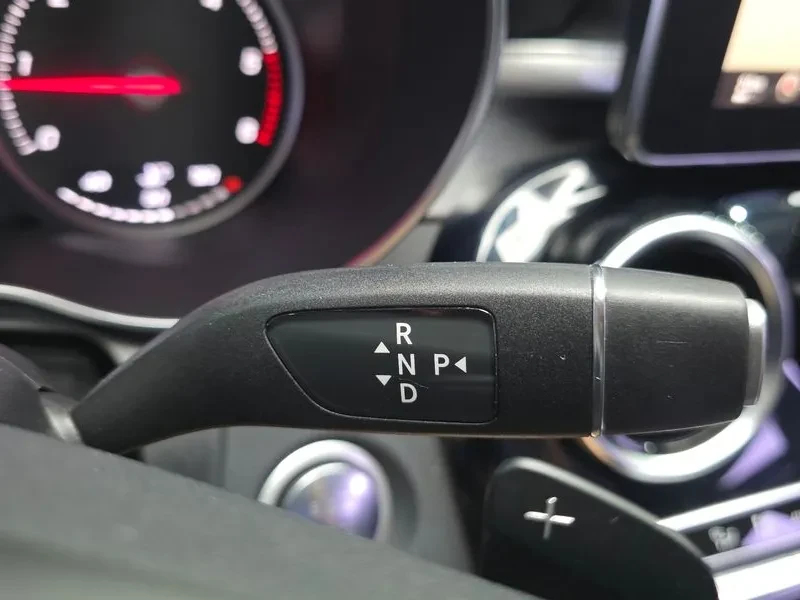 Mercedes-Benz C 220 Avantgarde - САМО 30% АВАНС, снимка 9 - Автомобили и джипове - 55986510