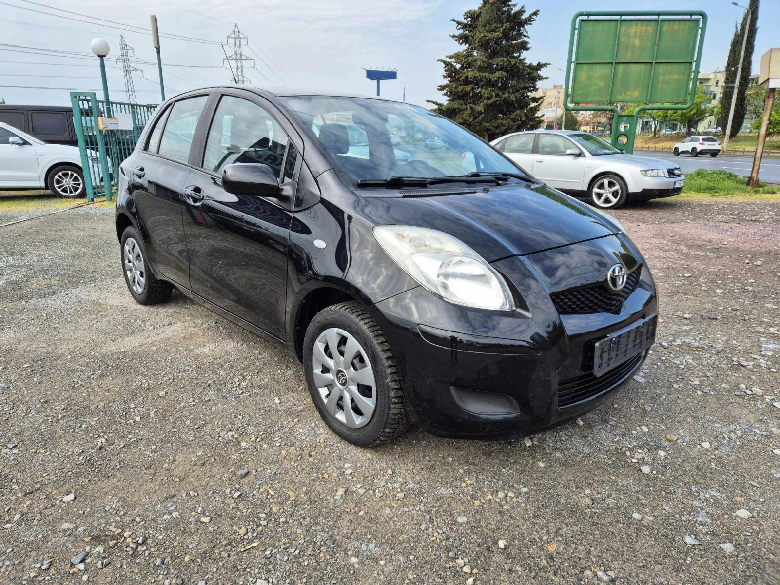 Toyota Yaris 1.0 VVT-i - изображение 7