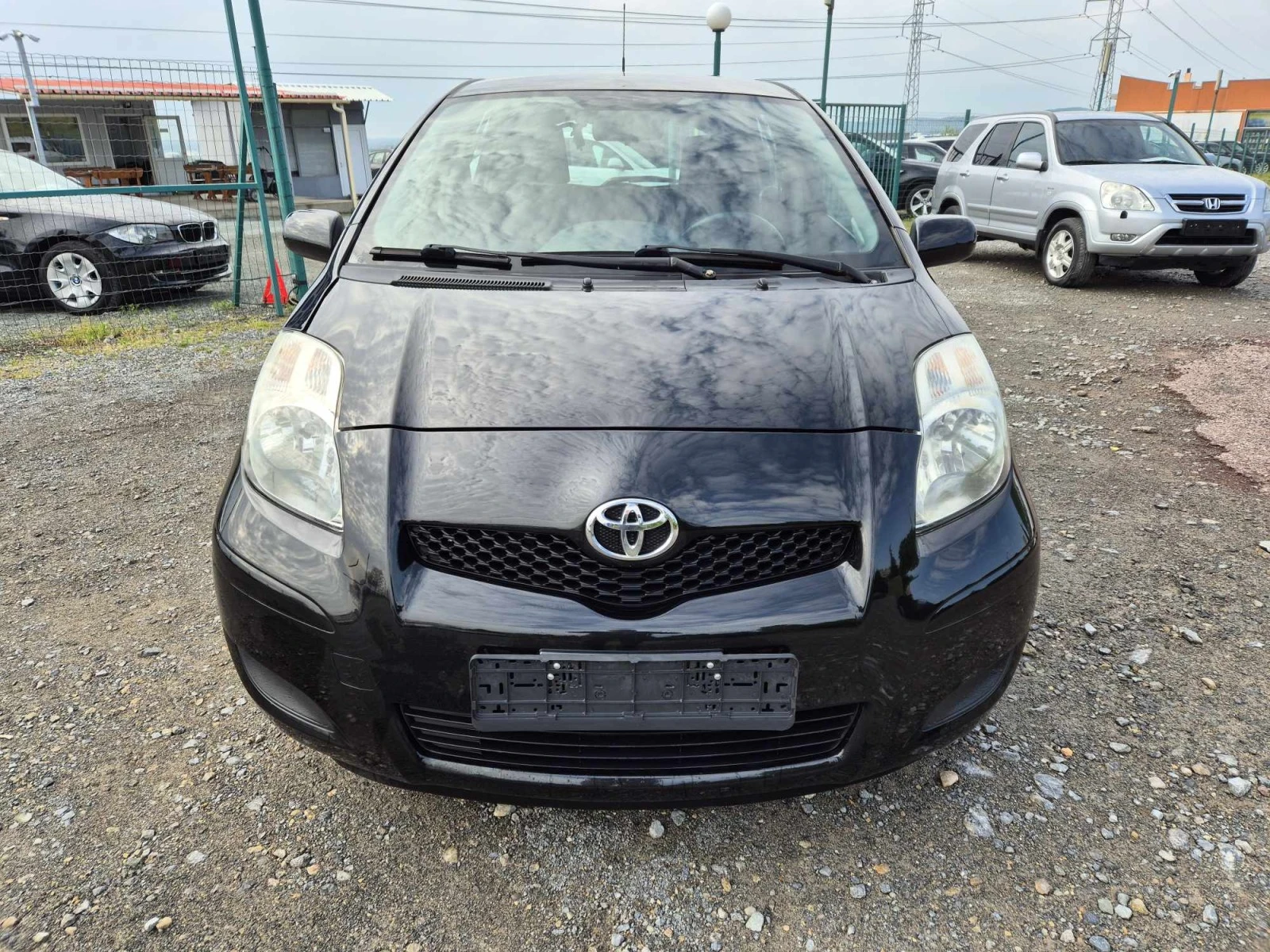 Toyota Yaris 1.0 VVT-i - изображение 8