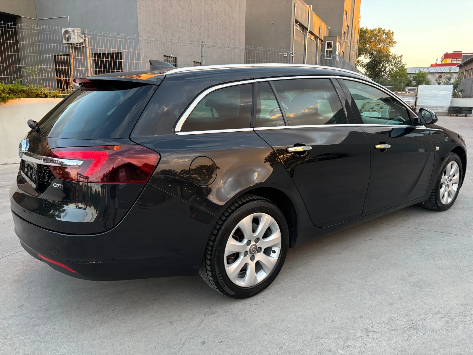 Opel Insignia 170hp 2.0 diesel Euro 6 Automatic Cosmo - изображение 8