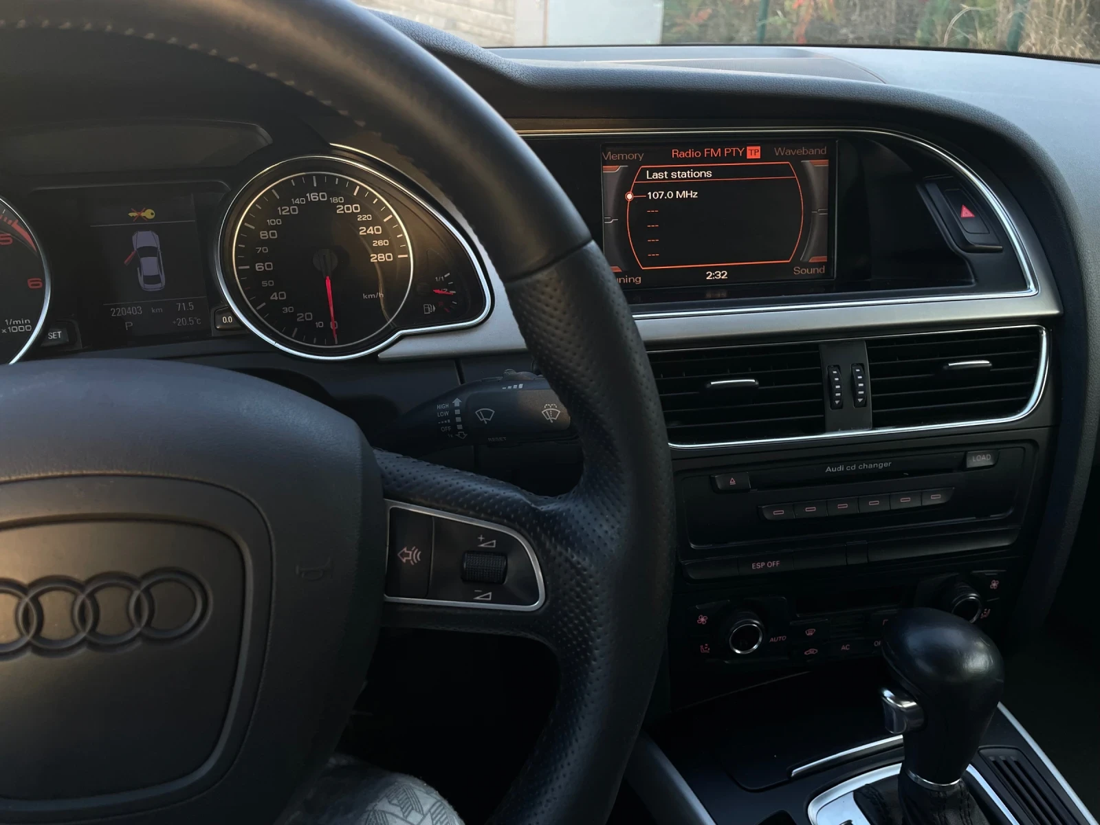 Audi A5 * Парктроник* Face * LED * V6 * KEYLESS - изображение 9