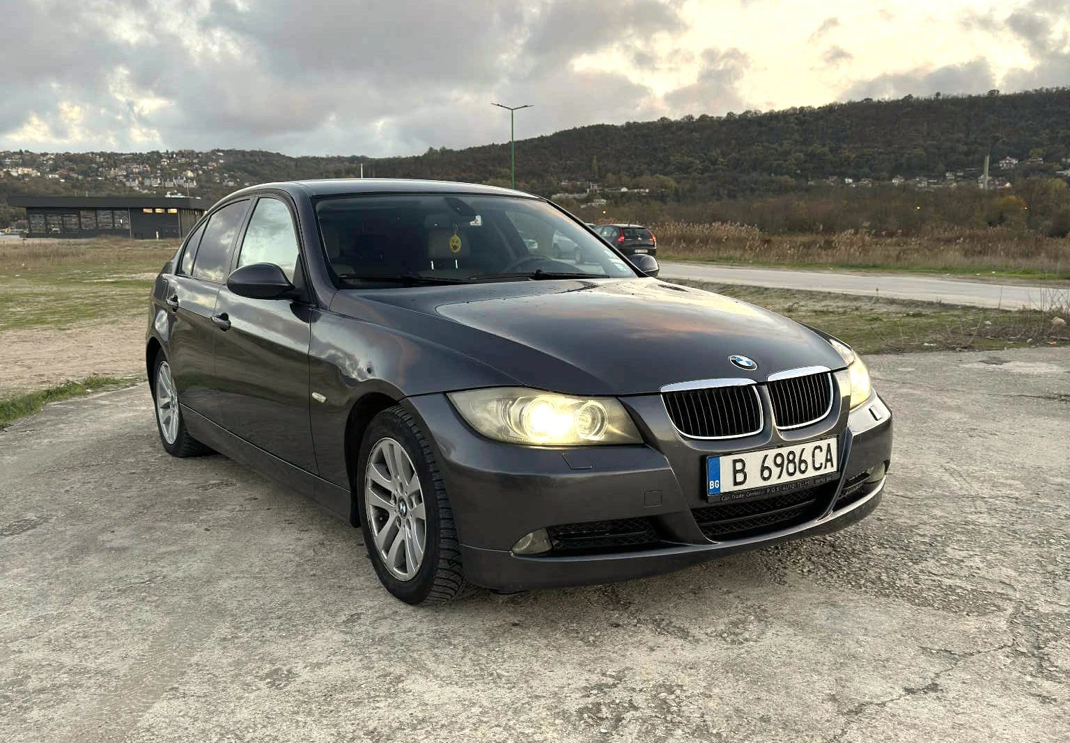 BMW 320  - изображение 3