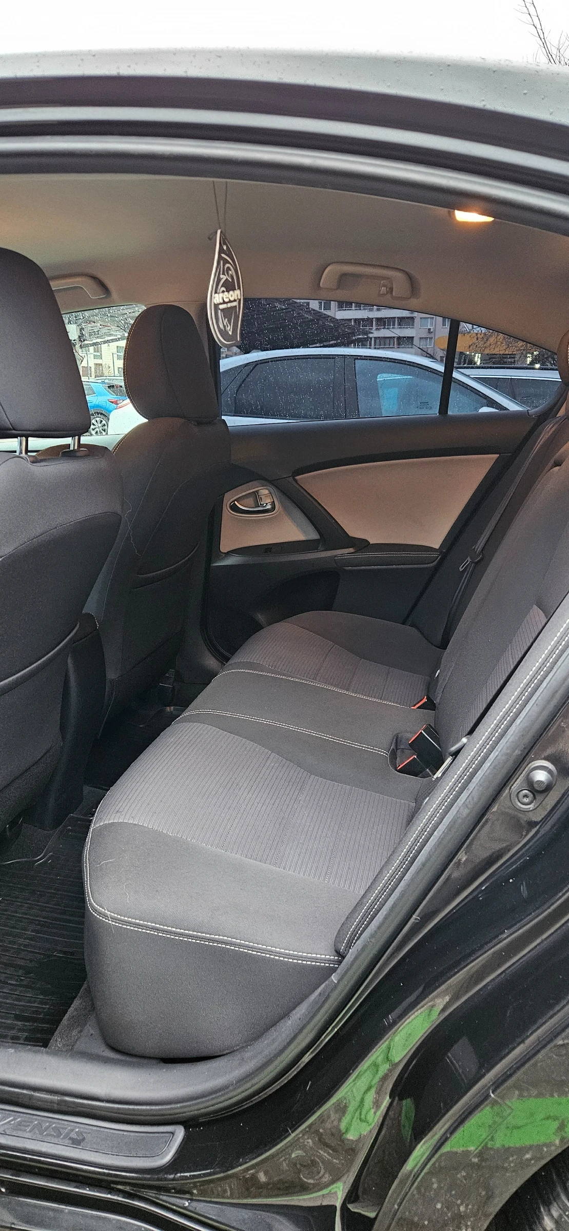 Toyota Avensis  - изображение 10