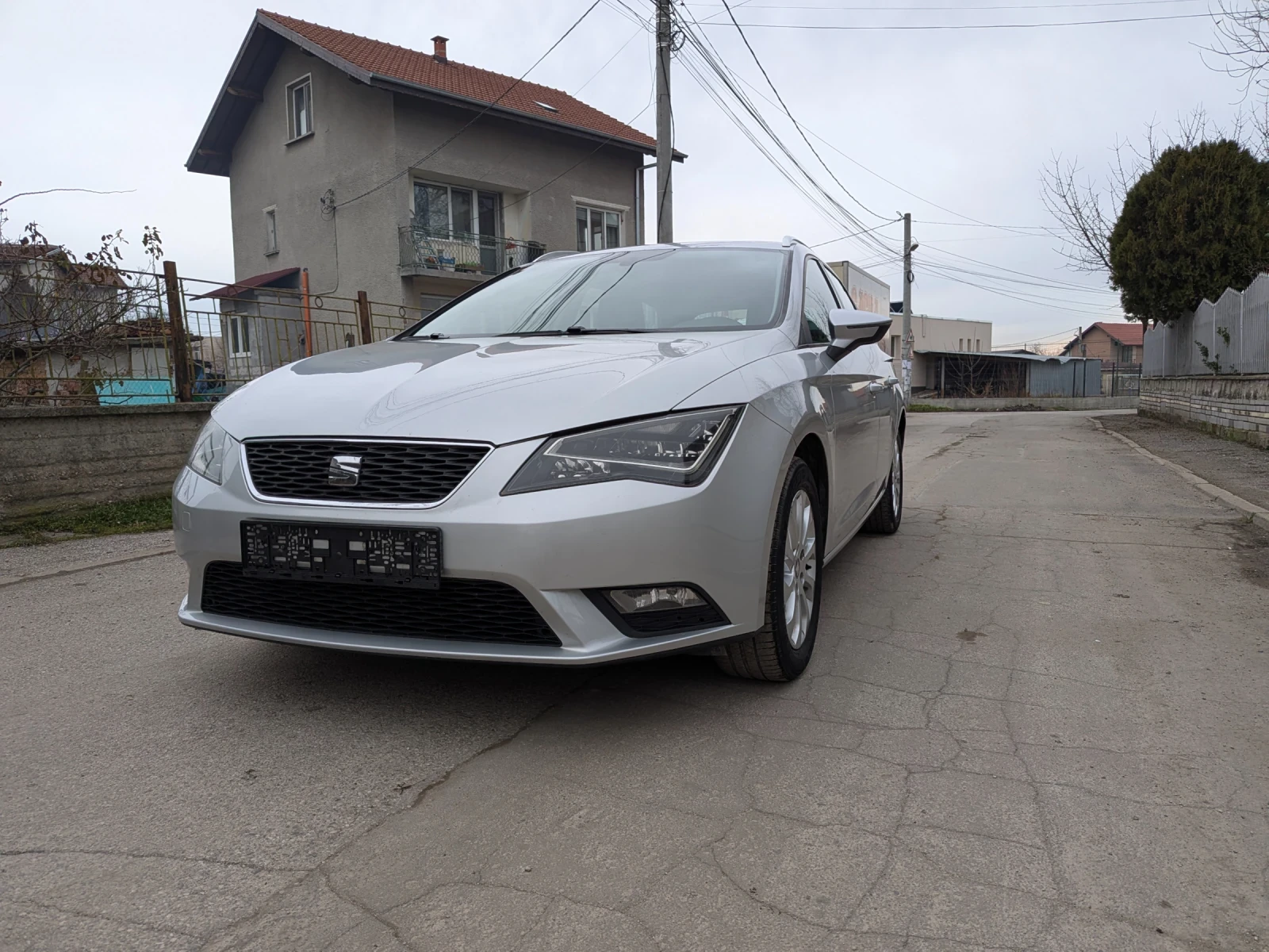 Seat Leon * 1.4TGI* ST* LED* MATRIX* 6СКОРОСТИ* FULL OPTIONA | Auto.bg — изображение 1