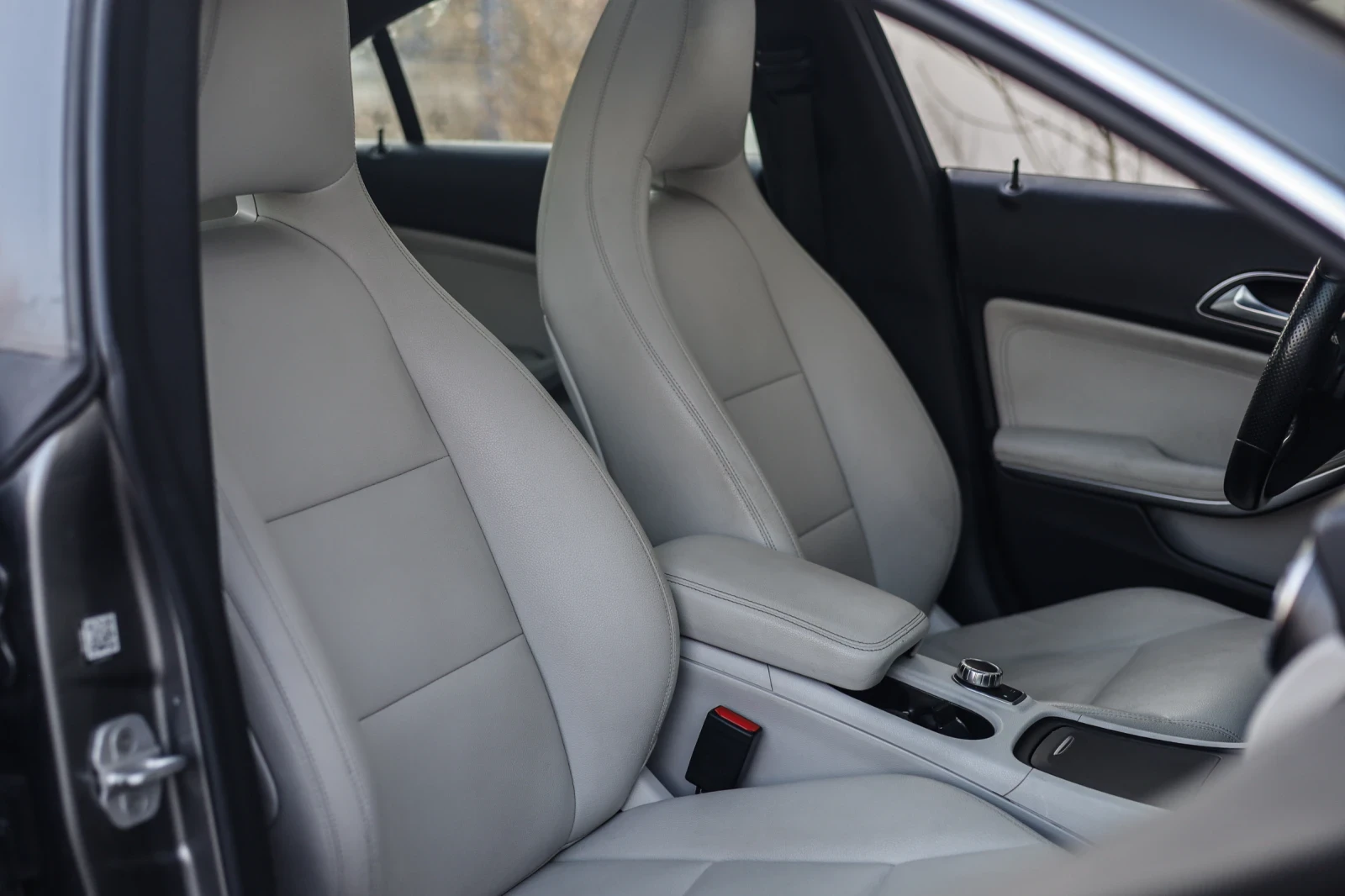 Mercedes-Benz CLA 250 CLA 250 AMG 4 MATIC KAYLESS PANORAMA DISTRONIK , снимка 10 - Автомобили и джипове - 53953845