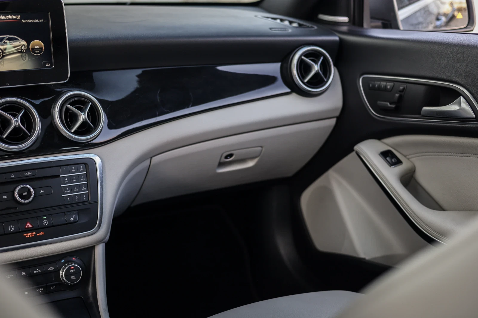 Mercedes-Benz CLA 250 CLA 250 AMG 4 MATIC KAYLESS PANORAMA DISTRONIK , снимка 14 - Автомобили и джипове - 53953845