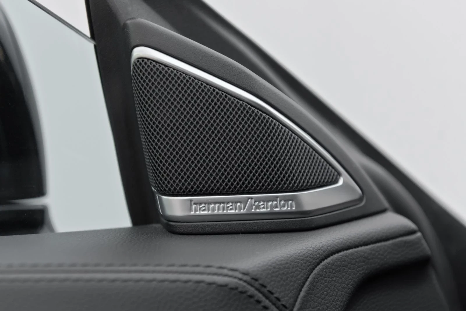 Mercedes-Benz CLS 500, снимка 16 - Автомобили и джипове - 53978876