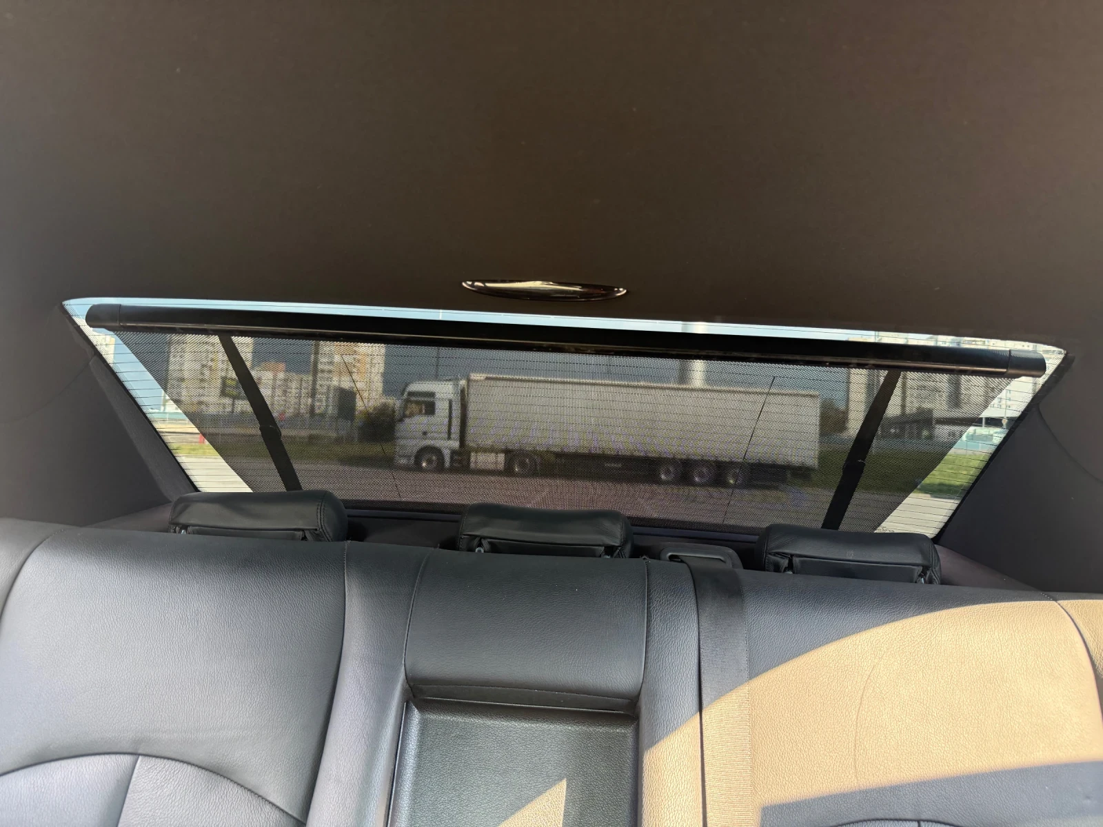 Mercedes-Benz E 220, снимка 13 - Автомобили и джипове - 54240608