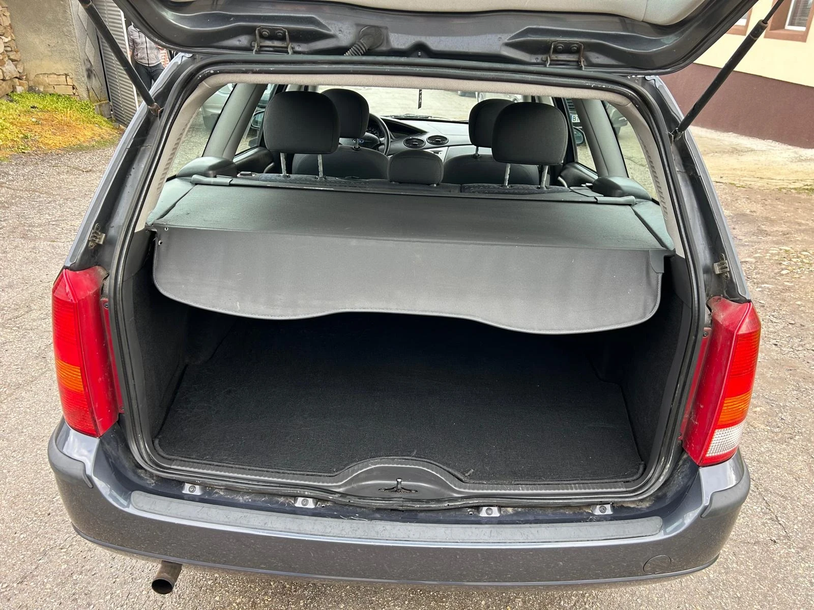 Ford Focus 1.6i, снимка 10 - Автомобили и джипове - 54243920