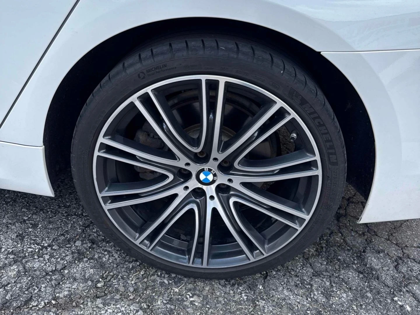 BMW 540 M-pkg | Harman Kardon | HUD | Масаж | Nappa | Dist, снимка 6 - Автомобили и джипове - 54488572