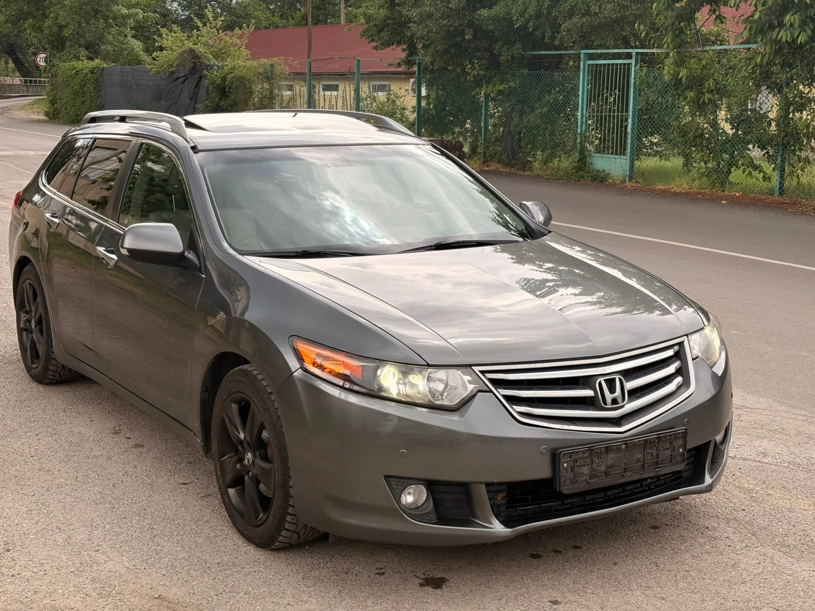 Honda Accord Executive 2.2 i-DTEC , снимка 2 - Автомобили и джипове - 54773922