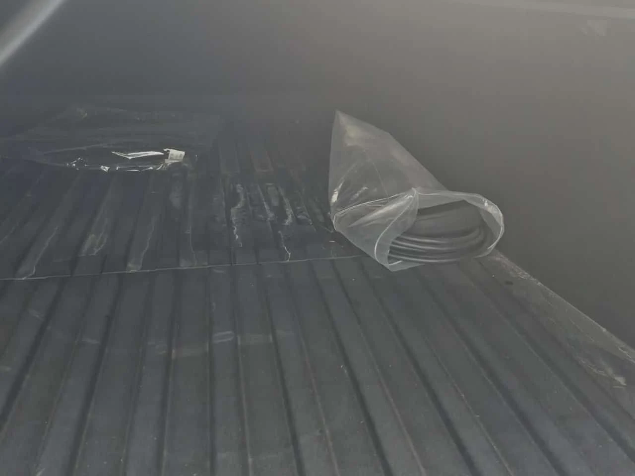 Tesla Cybertruck 309KM| FULL| , снимка 14 - Автомобили и джипове - 54868978