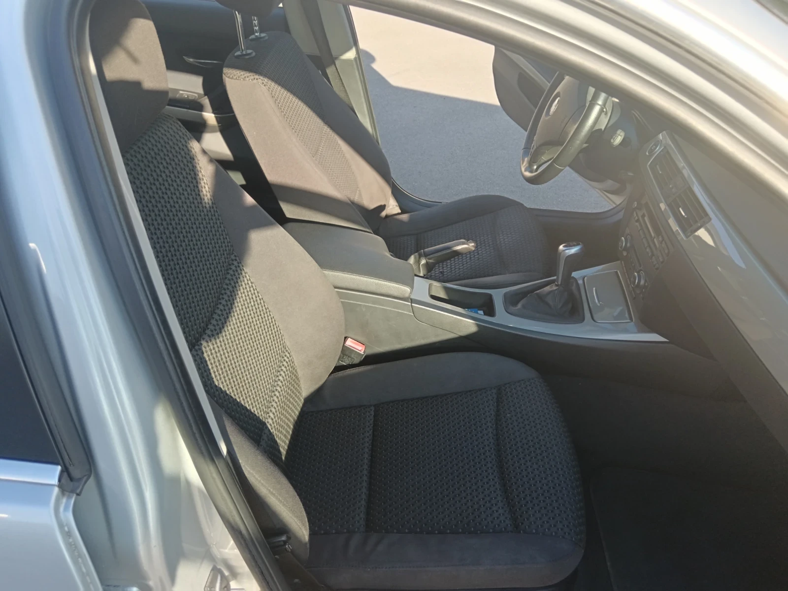 BMW 320 320d, снимка 11 - Автомобили и джипове - 54889153