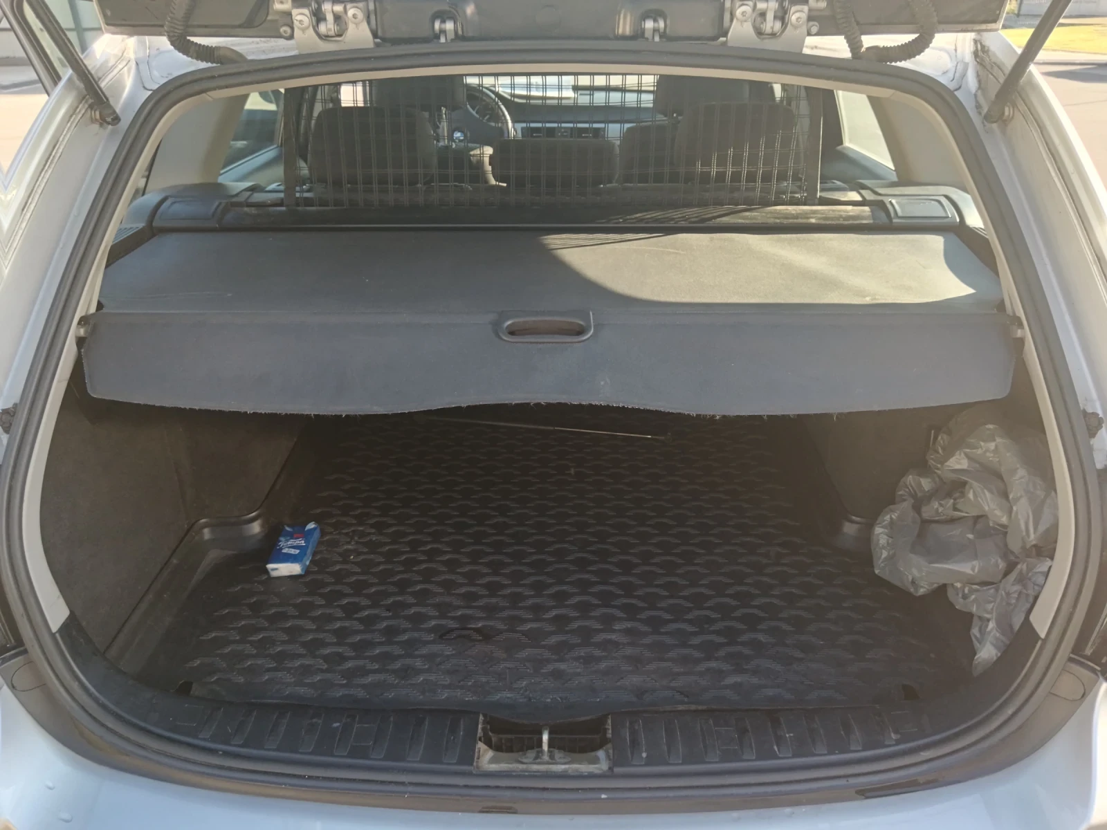 BMW 320 320d, снимка 14 - Автомобили и джипове - 54889153