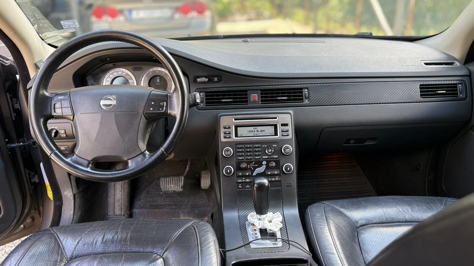 Volvo V70, снимка 5 - Автомобили и джипове - 54893494