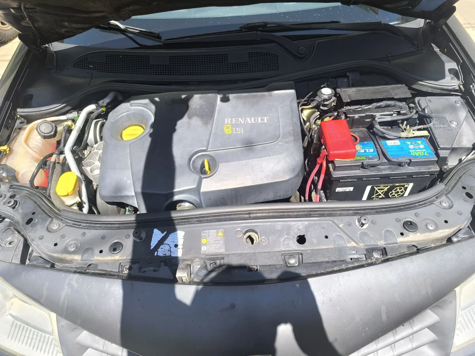 Renault Megane 1.5DCI, снимка 9 - Автомобили и джипове - 54904914