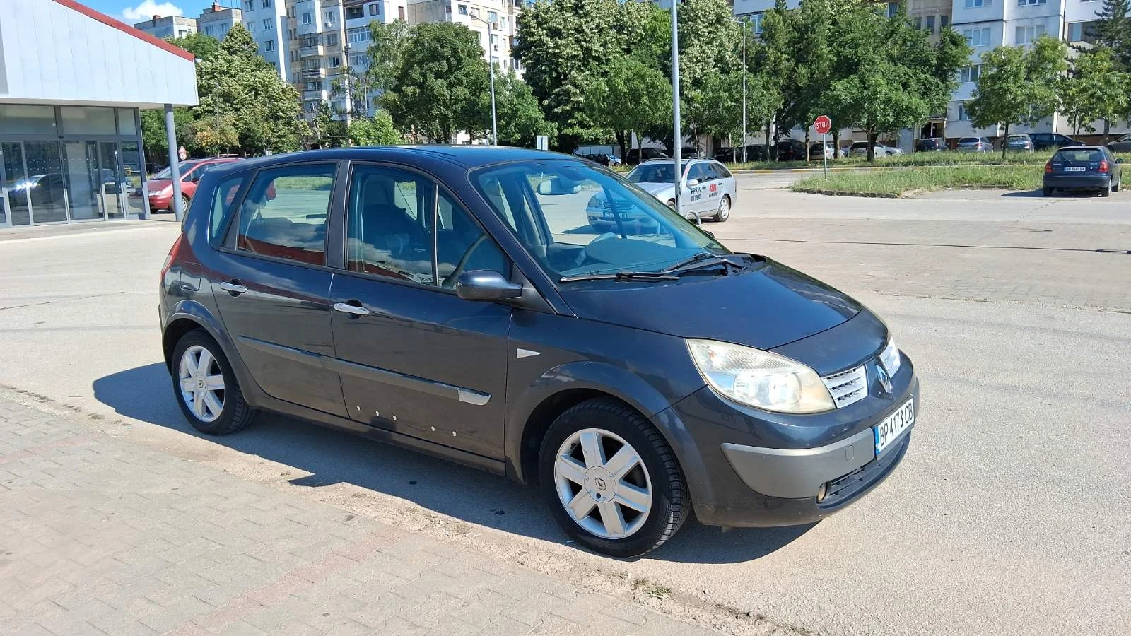 Renault Scenic, снимка 3 - Автомобили и джипове - 54991367