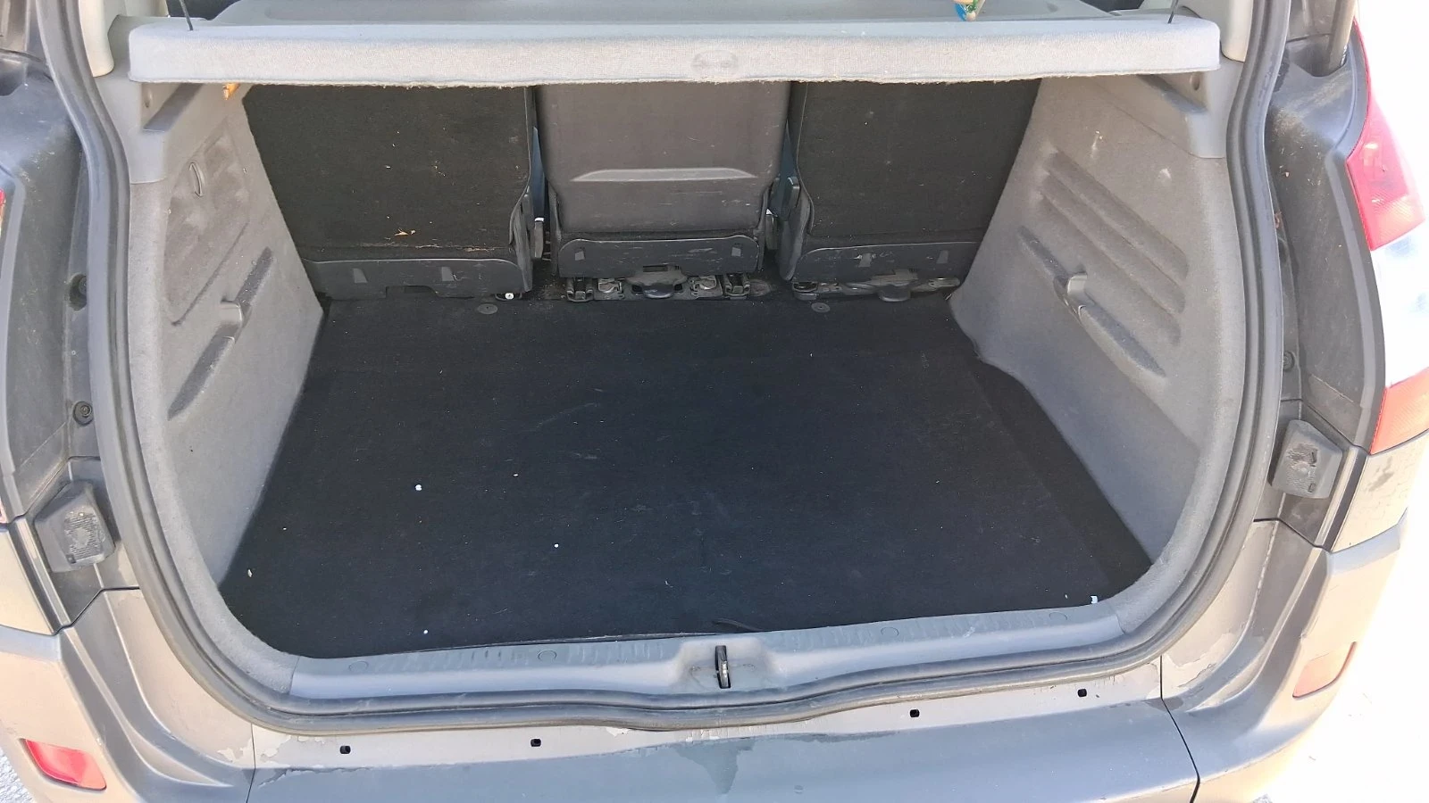 Renault Scenic, снимка 9 - Автомобили и джипове - 54991367