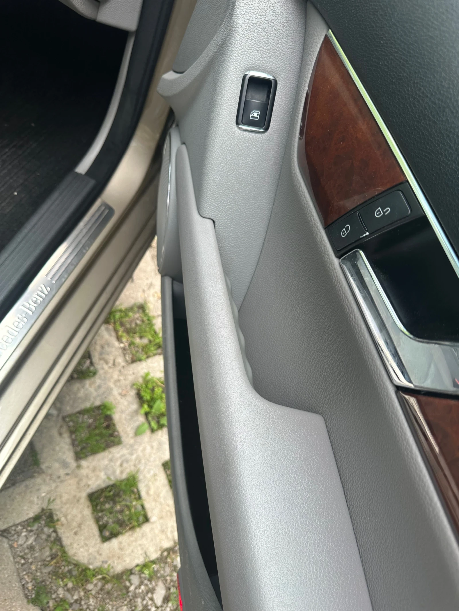 Mercedes-Benz 220, снимка 14 - Автомобили и джипове - 55069113