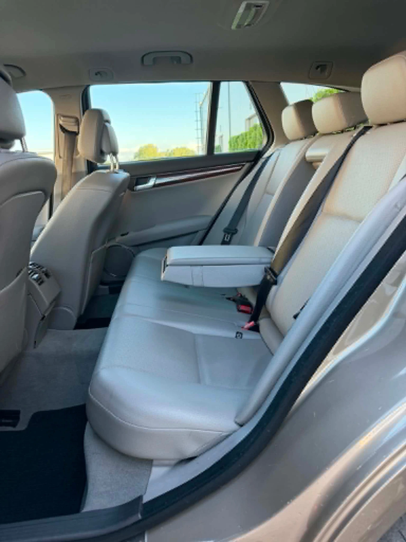 Mercedes-Benz 220, снимка 8 - Автомобили и джипове - 55069113
