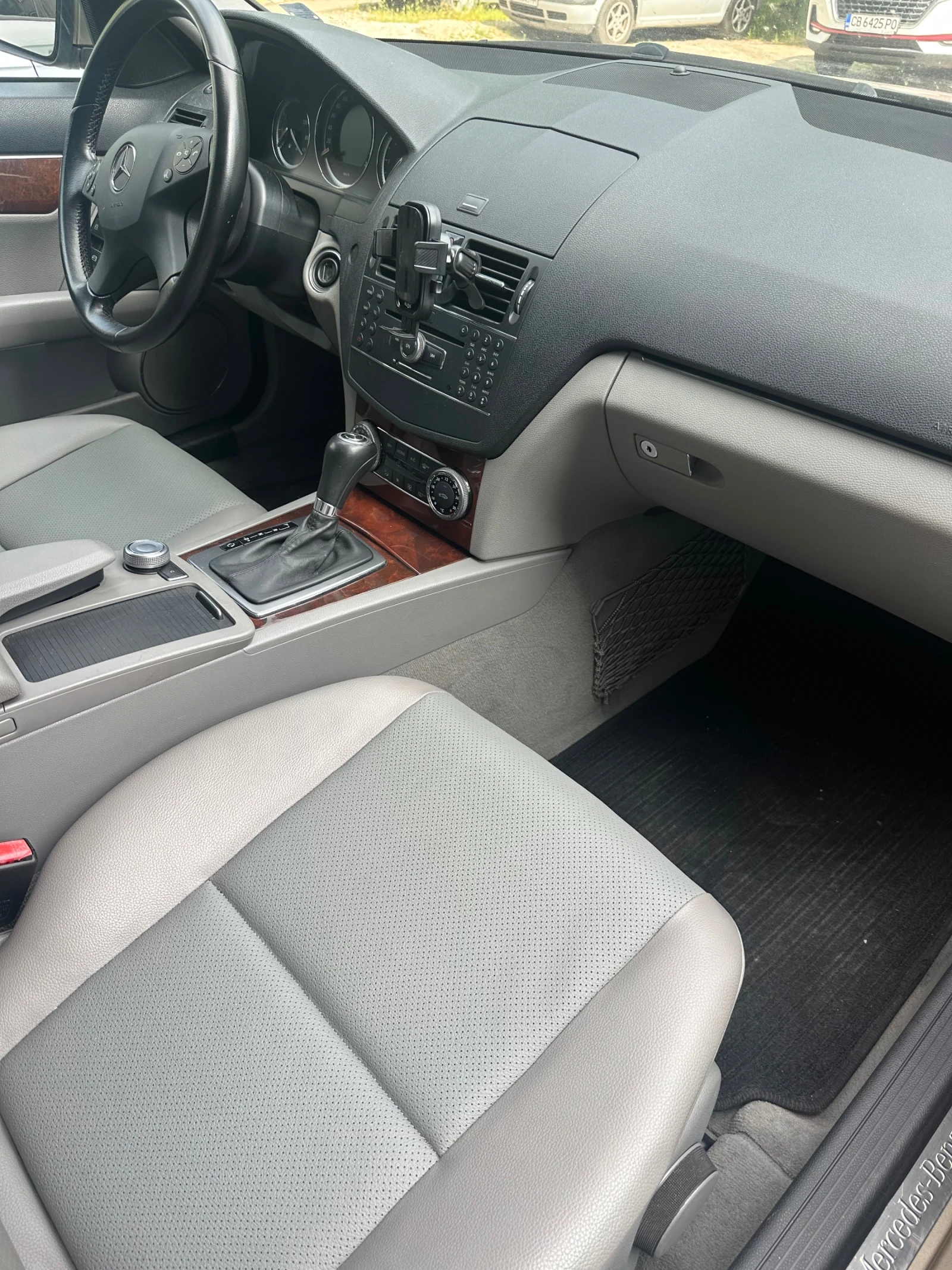 Mercedes-Benz 220, снимка 15 - Автомобили и джипове - 55069113