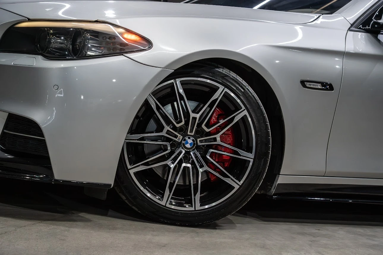 BMW 530 /M-PERFORMANCE/ HEAD UP/ NIGHT VISION/ 3xTV/ LED/ , снимка 7 - Автомобили и джипове - 55255067