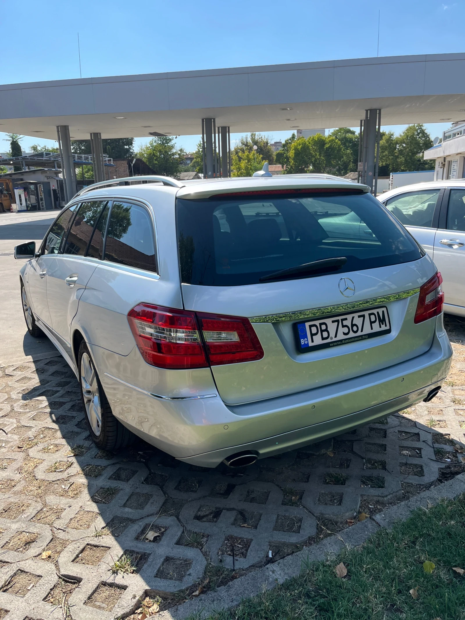 Mercedes-Benz E 300, снимка 6 - Автомобили и джипове - 55684809