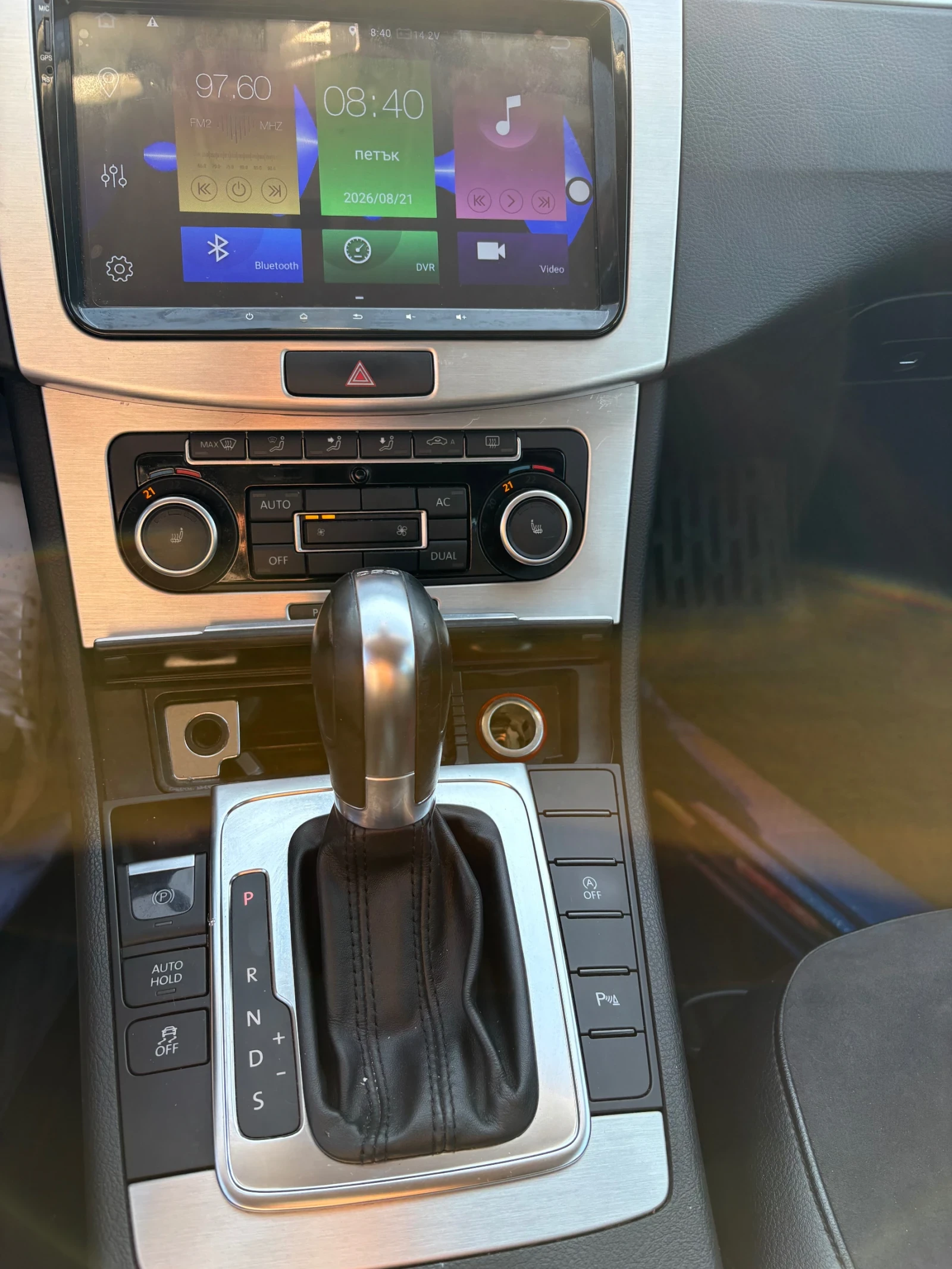 VW Passat 2.0TDi Highline, снимка 13 - Автомобили и джипове - 55883500