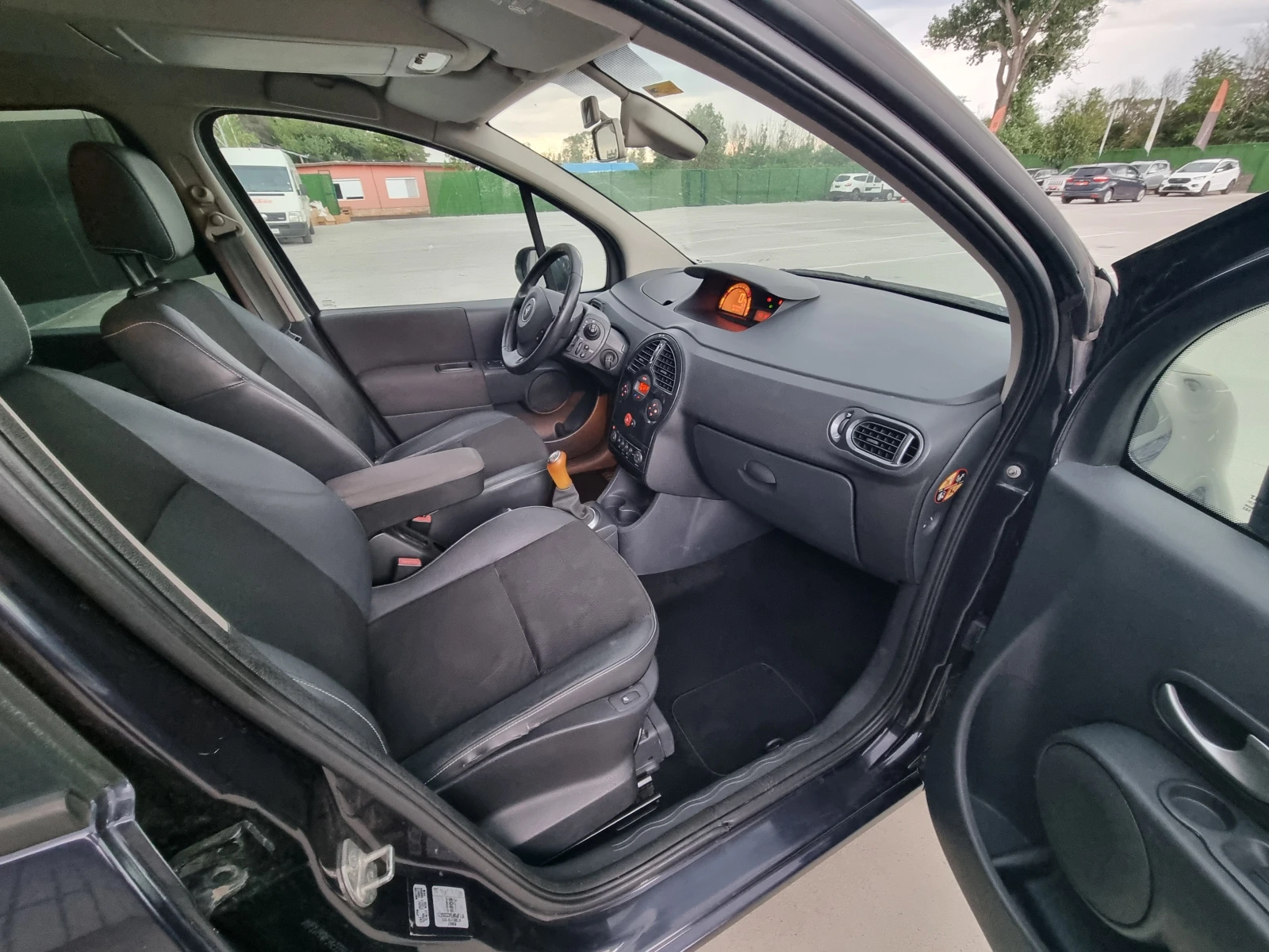 Renault Clio 1.2 16v 75 �.�. ���������� * �����������* �������� | Mobile.bg � ����������� 16