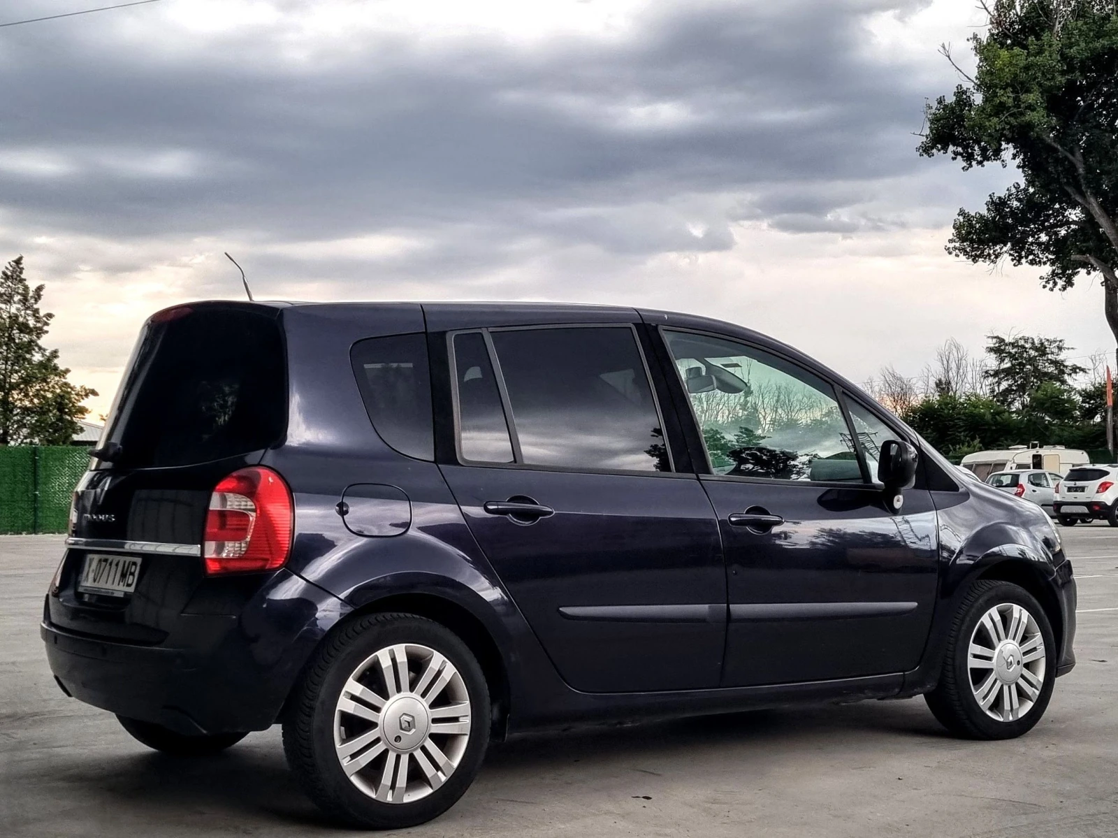 Renault Clio 1.2 16v 75 �.�. ���������� * �����������* �������� | Mobile.bg � ����������� 10