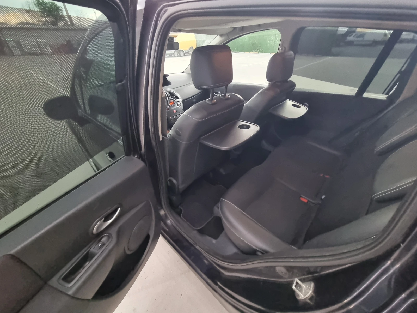 Renault Clio 1.2 16v 75 �.�. ���������� * �����������* �������� | Mobile.bg � ����������� 13